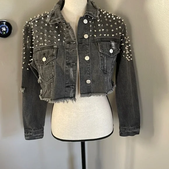 AZALEA WANG metal stud crop denim jacket AKIRA rare - Picture 4 of 12